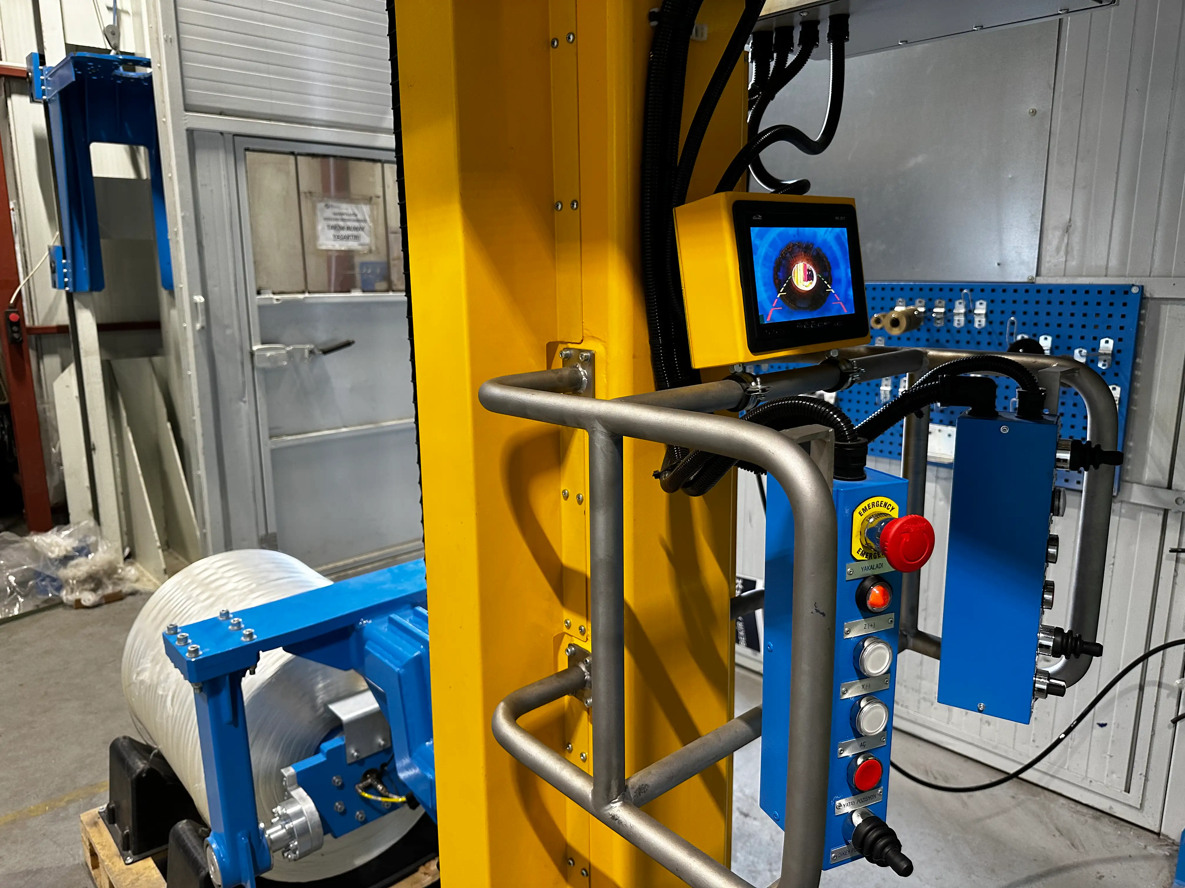 Reelmaster Reel and Roll Handling Manipulator